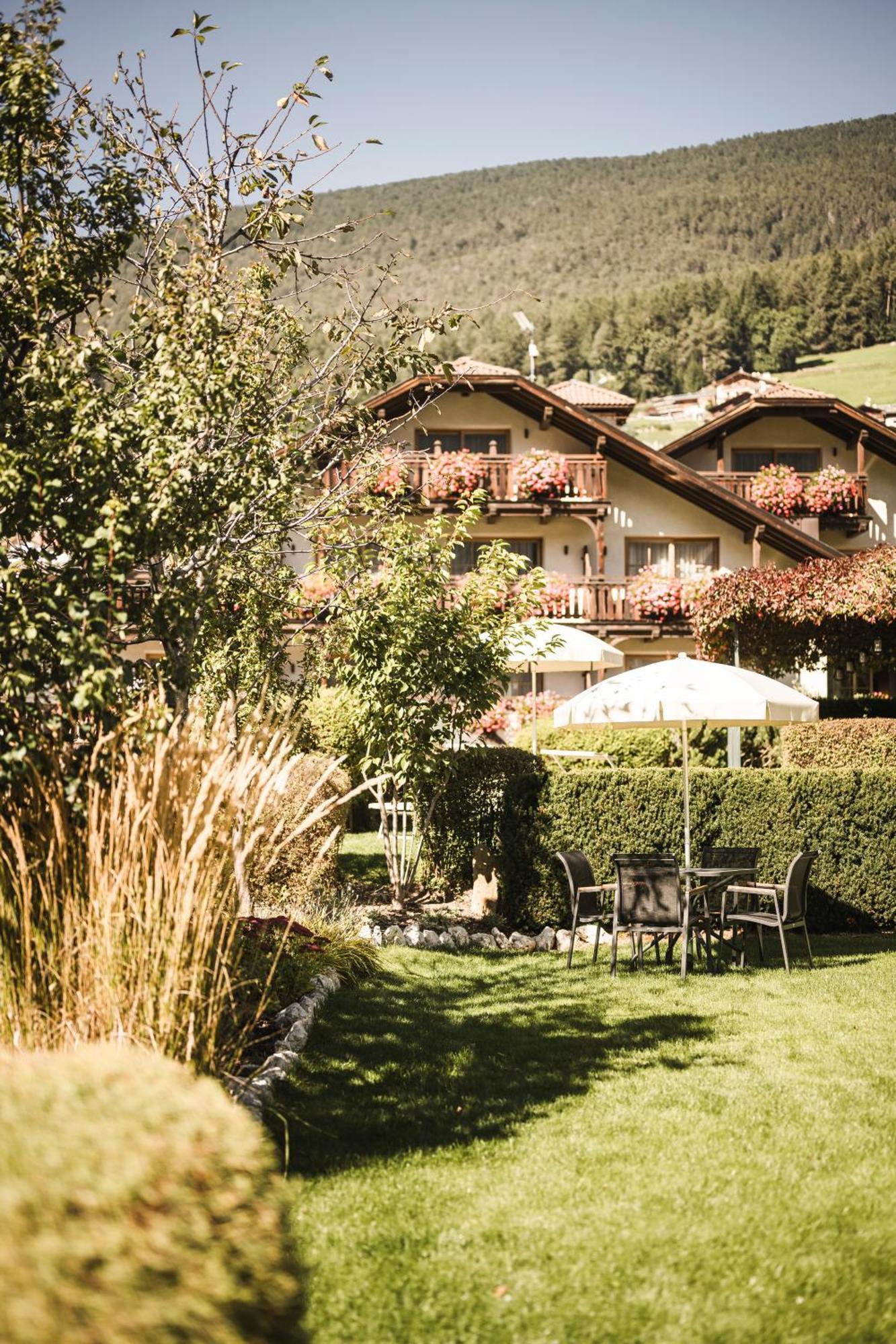 B&B Villa Angelino Urtijëi Buitenkant foto